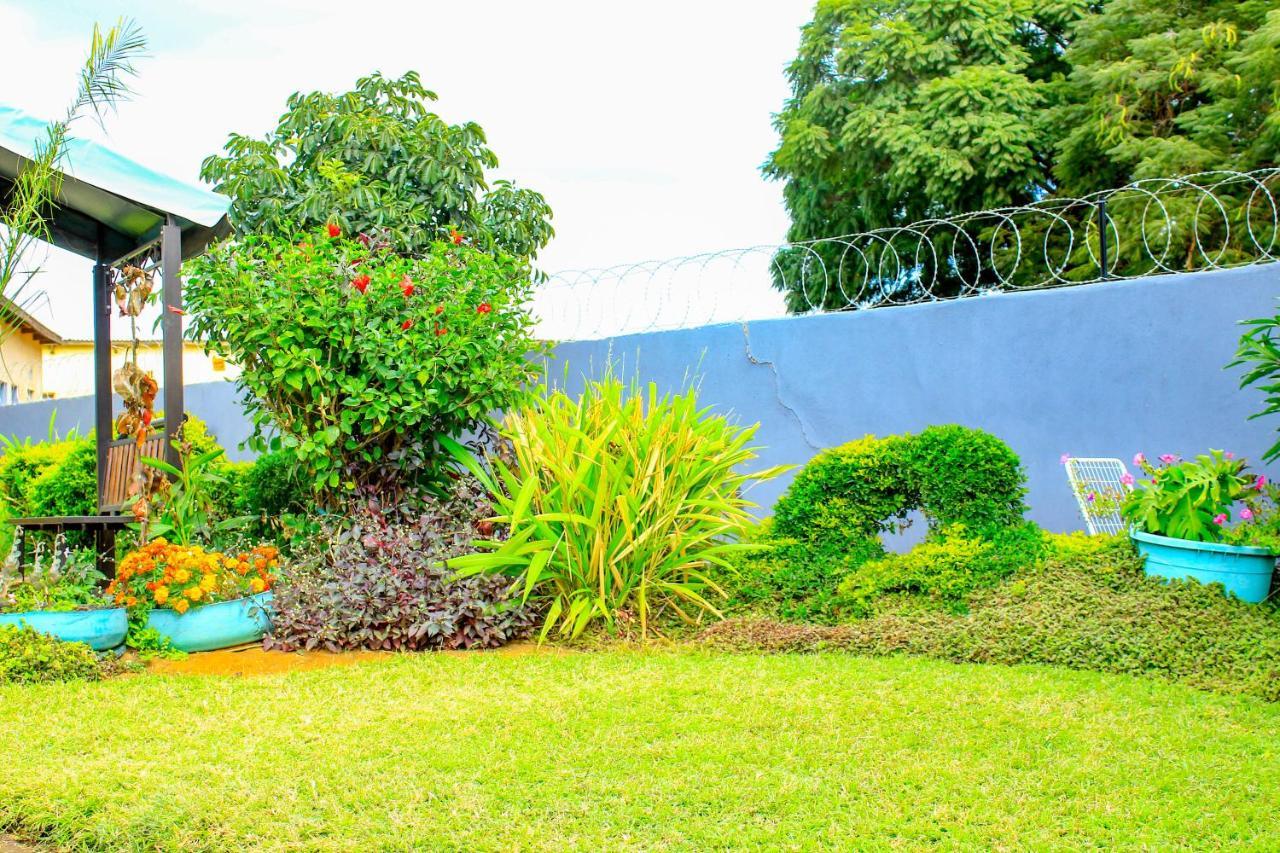 Motseleng Guest House Palapye Экстерьер фото