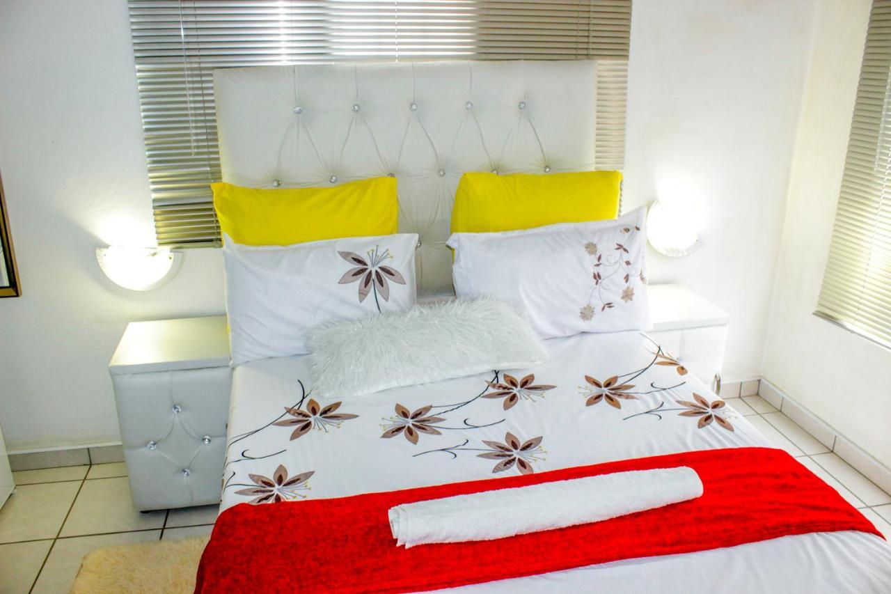 Motseleng Guest House Palapye Экстерьер фото